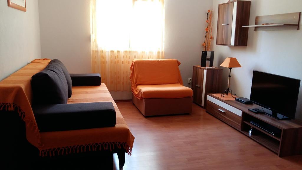 City Apartments Nada Makarska Room photo